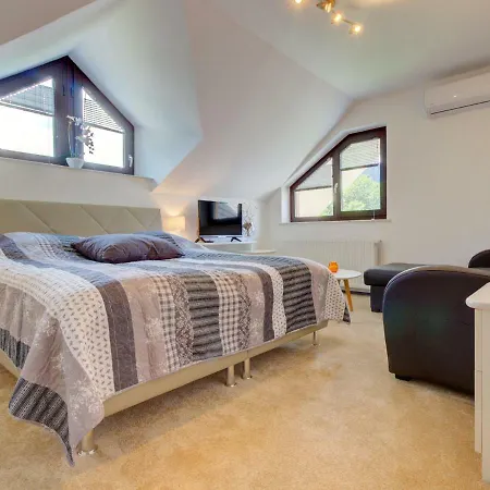 Apartmaji Grilc *